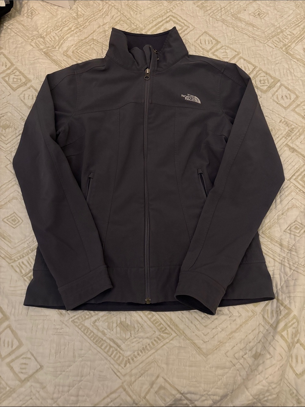The North Face Women's Black Zip-Front Softshell Utility Jacket